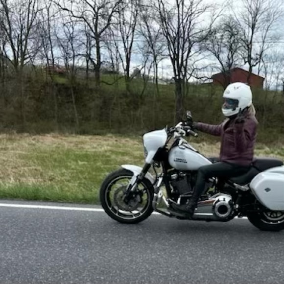 Meet your Posher, Jennifer - Picture 7 of 8